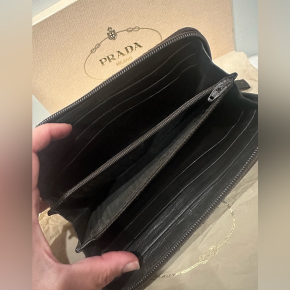 Prada wallet - Picture 6 of 14